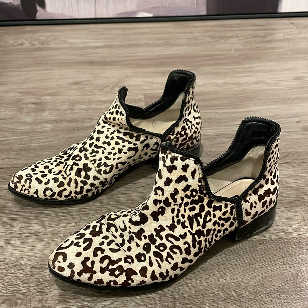 Senso animal print ankle booties 37